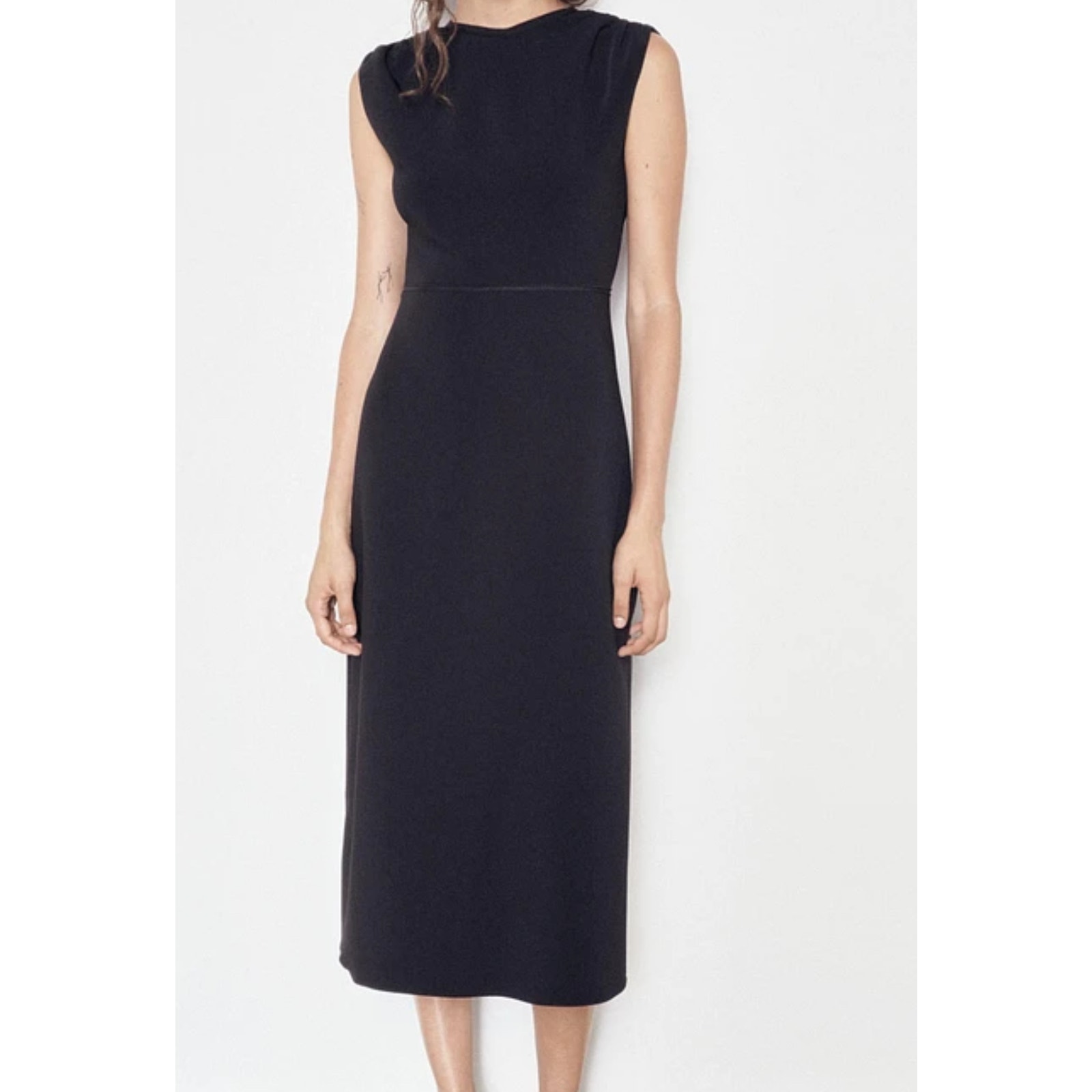 Nwot Zara Black Ruffled Midi Dress